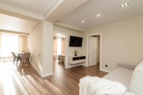 Stylish 2-Bedroom in Prime Location